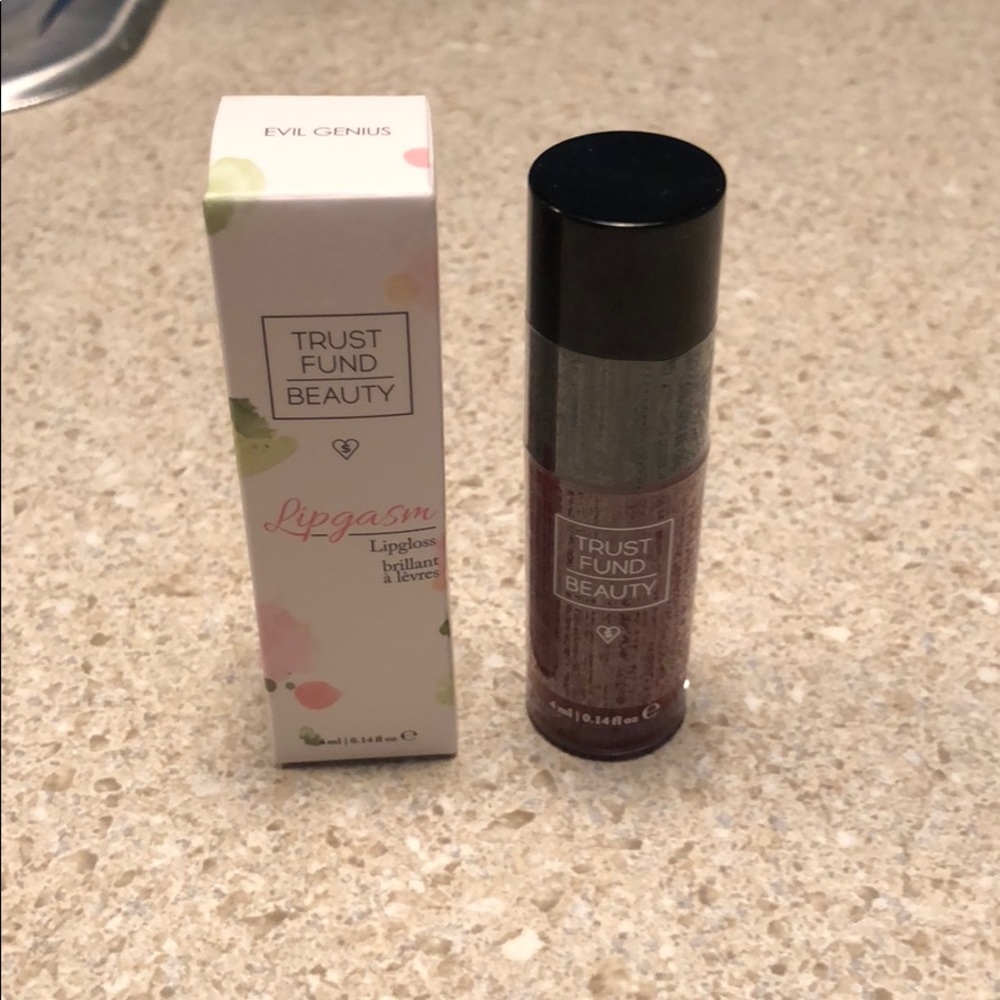 TrustFundBeauty Lipglass Lipgloss: Evil Genius 4ml